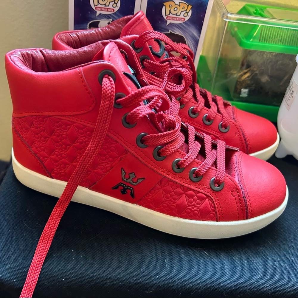 Miggy high tops